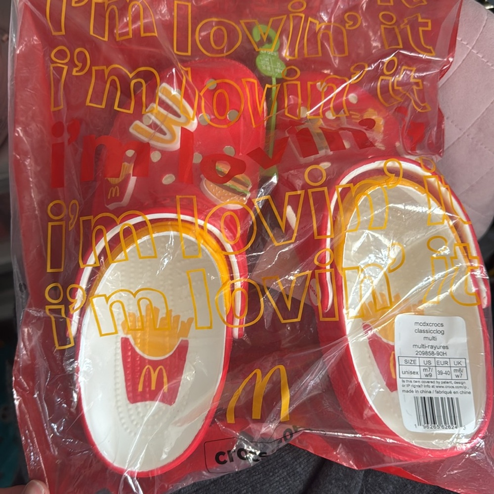 *NEW* CROCS x MCDONALDS RED CROCS W/ CHARMS WOMENS 9 - Picture 3 of 4